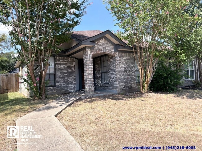 Building Photo - 1801 Quail Run Dr