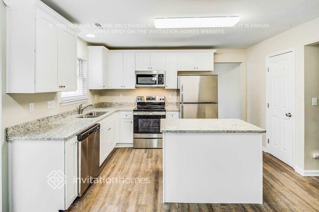 Building Photo - 7029 Honey Tree Ln