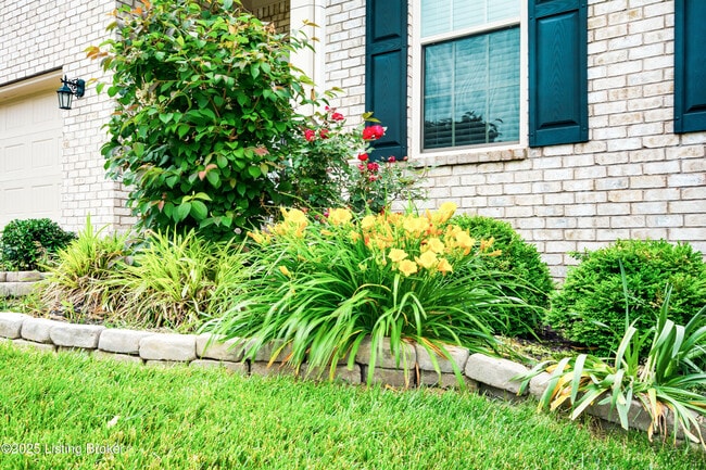 Building Photo - 16302 Spitfire Lake Path