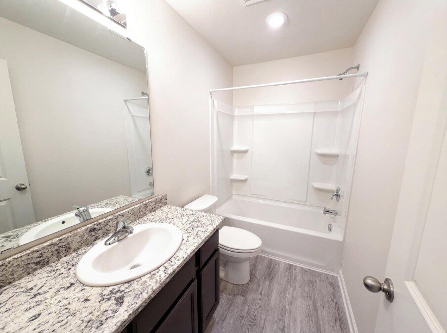 Building Photo - 1093 Sunset Ave