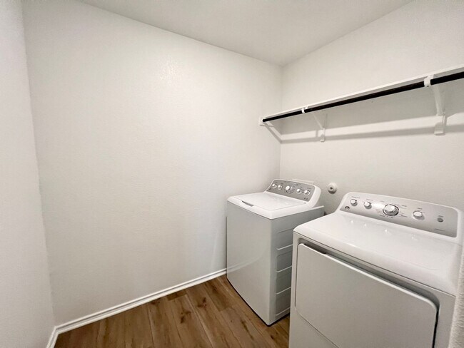 Building Photo - Jarrell Home For Lease
