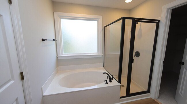Building Photo - Updated One Level Home in Harrington Grove...