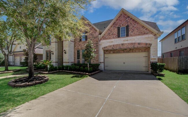 Building Photo - 4203 Scenic Valley Ln