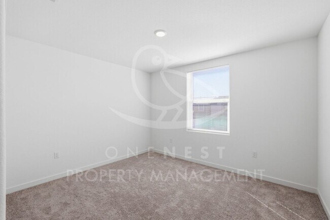 Building Photo - Modern Living at Its Finest: Brand New Twelve Bridges Home