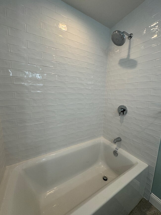 Building Photo - 67 W Sunset Ave