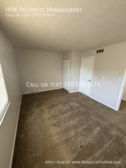 Building Photo - 181 W Overdale Dr