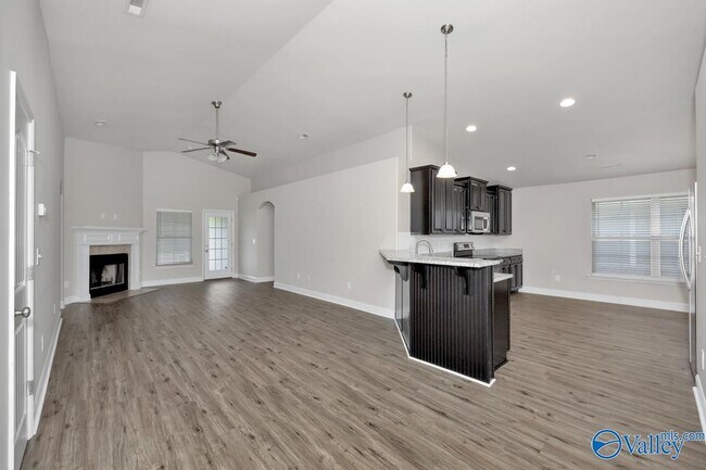 Building Photo - 130 Tybee Dr