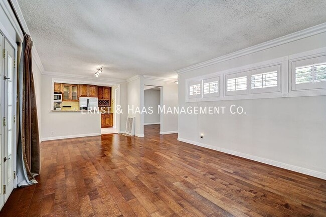 Building Photo - 6533 E Monlaco Rd