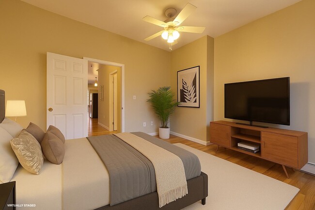 Building Photo - 218 Willow Ave