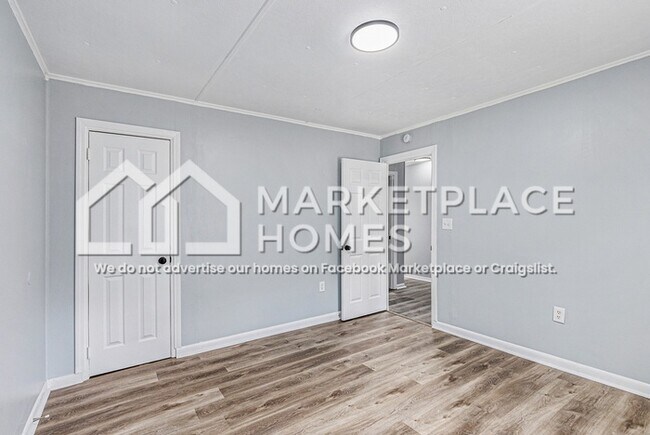 Building Photo - 6636 Dorian Dr