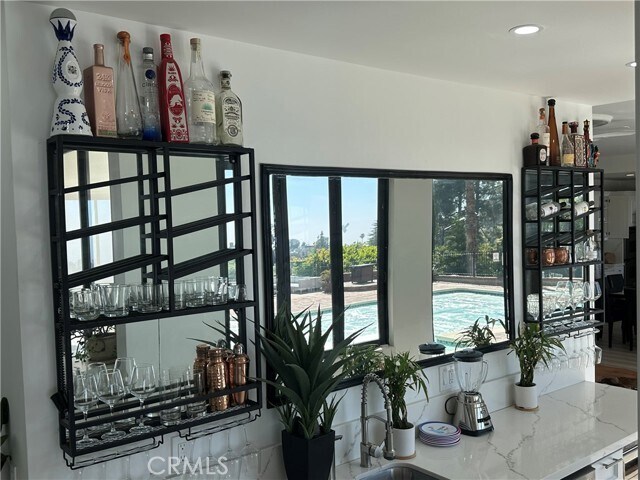 Building Photo - 7930 Vulcan Dr