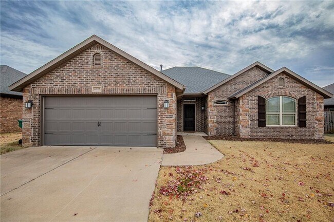 Building Photo - 6105 S 38th St