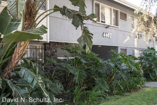 Building Photo - 4402 Los Feliz Blvd