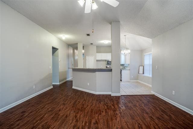 Building Photo - 10000 Queens Rd