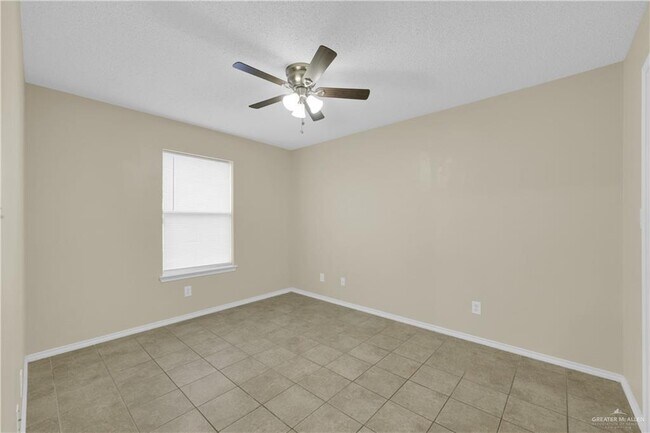 Building Photo - 12 Kokopelli Dr