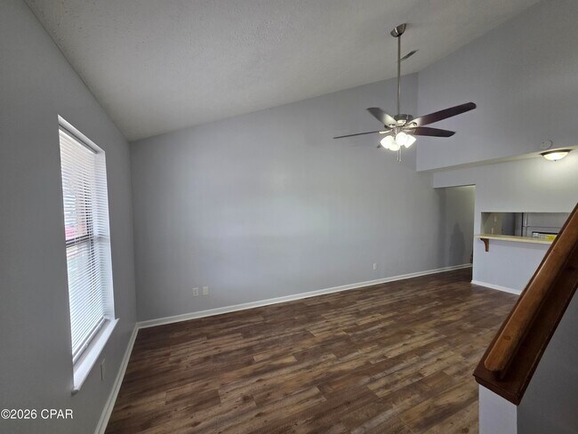 Building Photo - 631 S Hwy 22 A