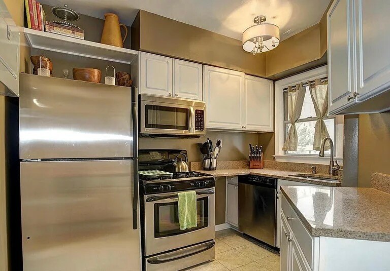 Building Photo - 2500 Q St NW