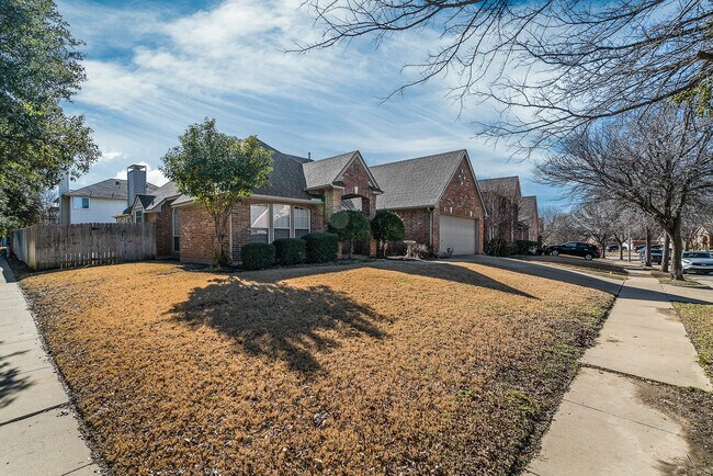 Building Photo - 5452 Lake Powell Dr
