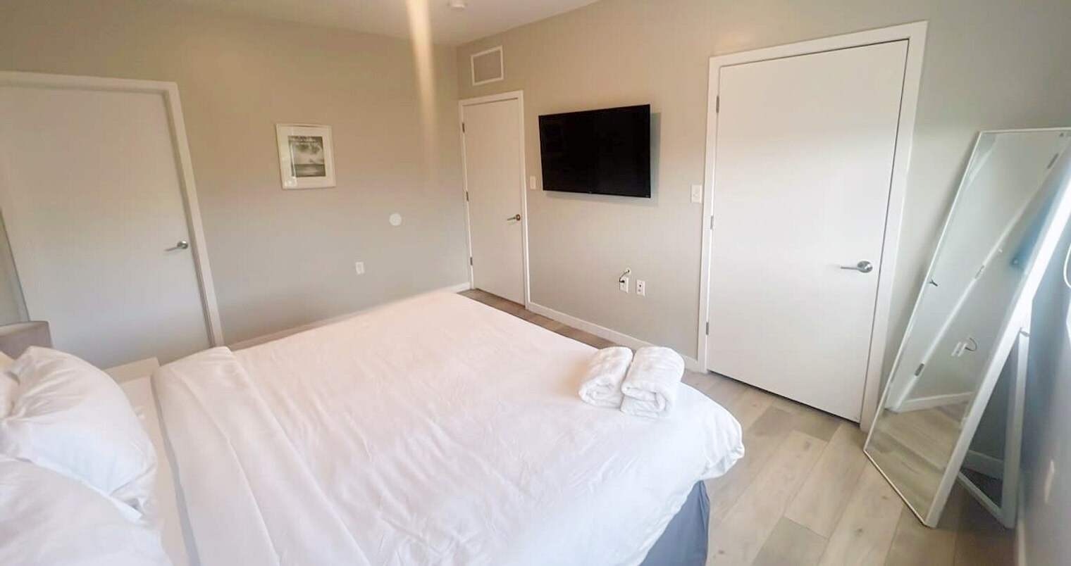 Building Photo - 171 NW 158th St