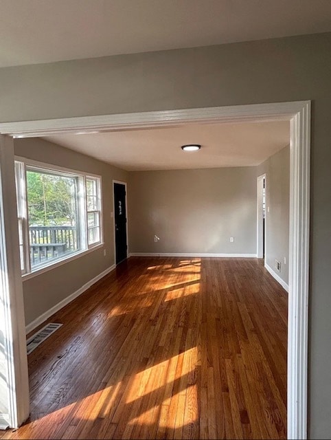 Building Photo - 540 Camellia Rd