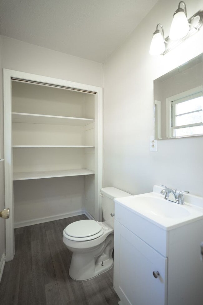 Building Photo - 3321 Young Forest Dr