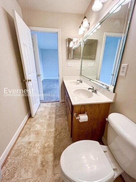 Building Photo - 1713 Jacquelin St