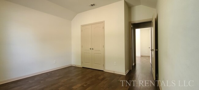 Building Photo - 224 Audobon Ln
