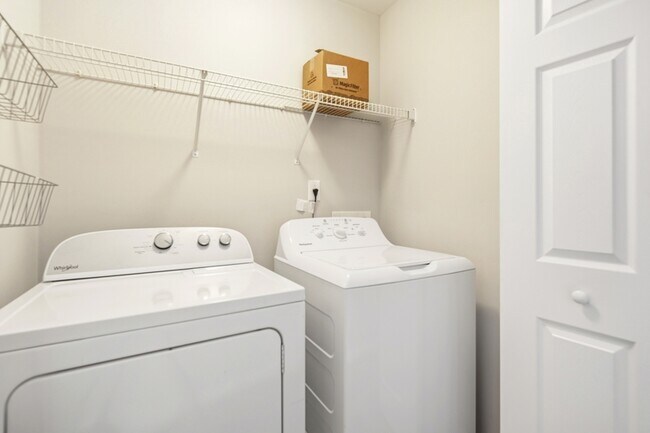 Building Photo - 1406 Hamlin Park Cir