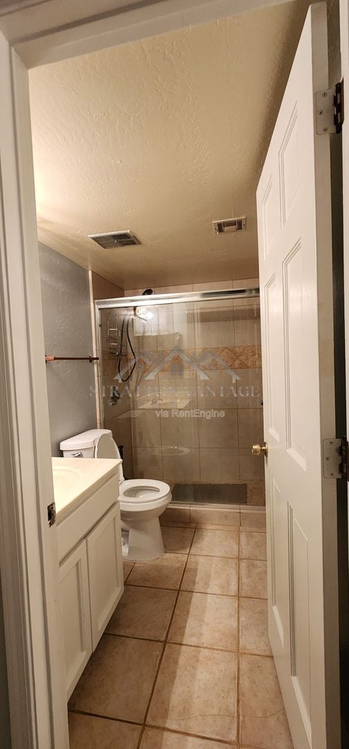 Building Photo - 3031 N Civic Center Plaza