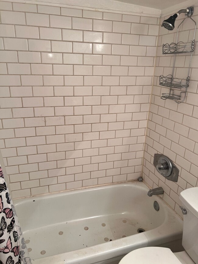 Building Photo - 2555 E Fort Lowell Rd