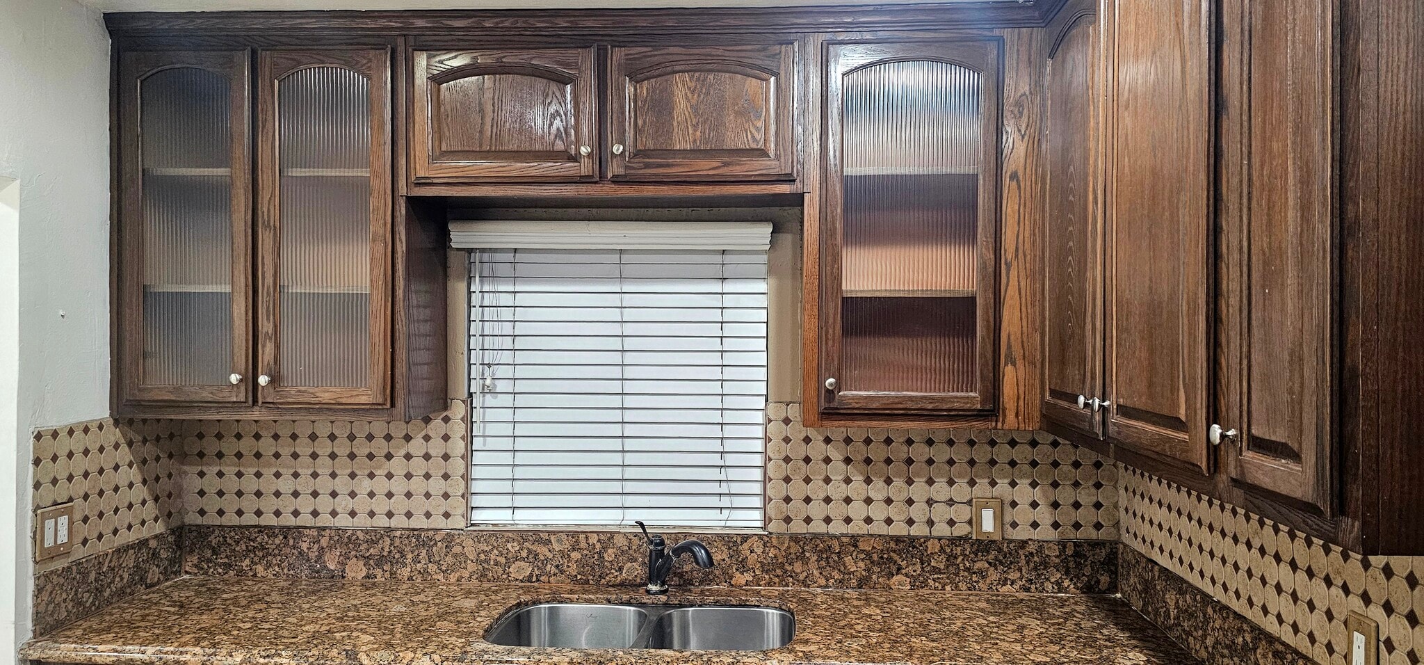 Building Photo - 6459 San Luis St