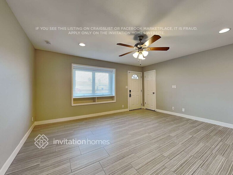 Building Photo - 1539 W 7th St