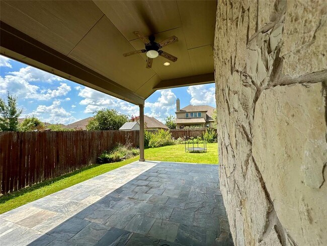 Building Photo - 202 Saffron Springs