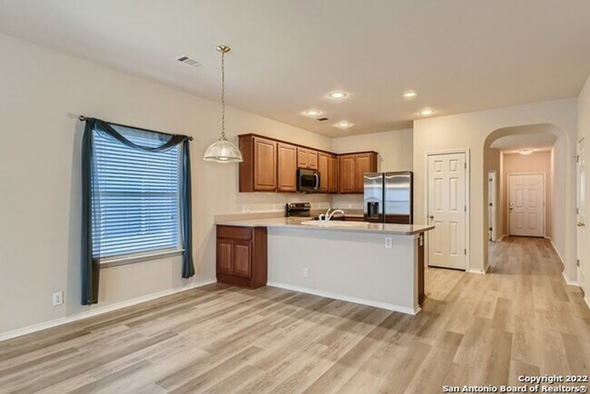 Building Photo - One-Story Beauty in Stone Oak