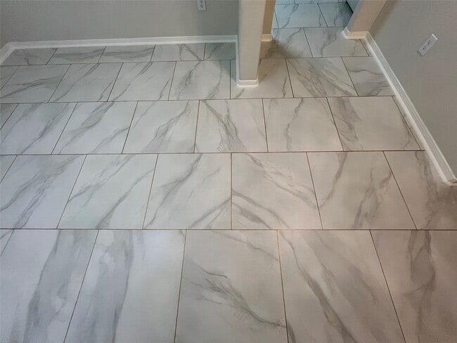 Building Photo - 3530 Barkers Crossing Ave