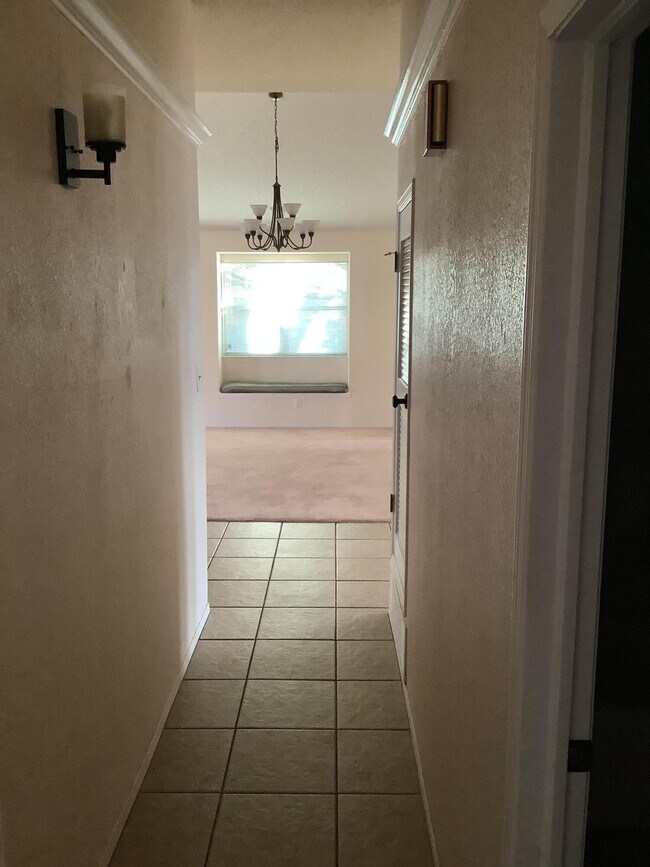 Building Photo - 6769 Isla Del Rey Dr