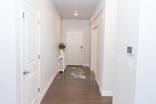 Building Photo - 13534 Tree Sparrow Ln