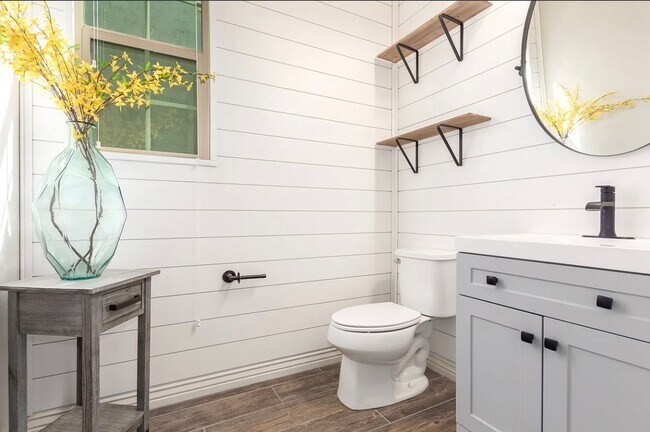 Building Photo - Welcome to your next home at Cooley Station!
