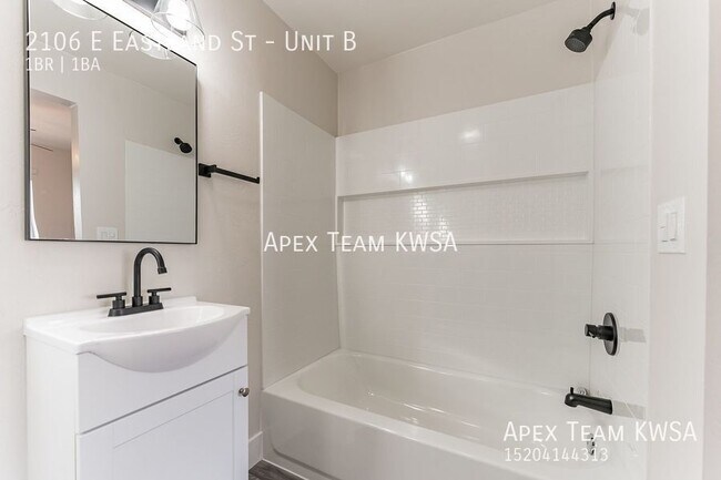 Building Photo - 2106 E Eastland St