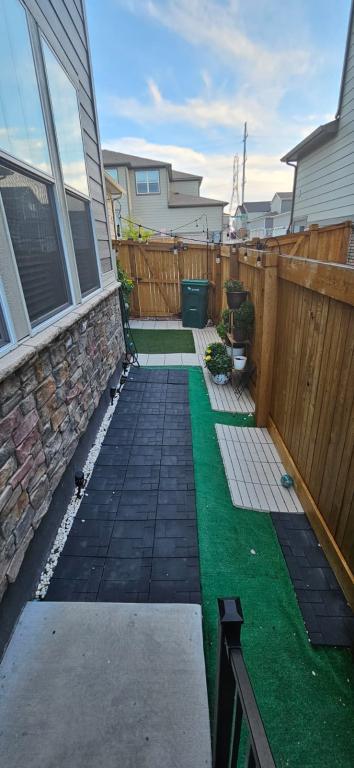 Building Photo - 17517 Booth Fls Wy