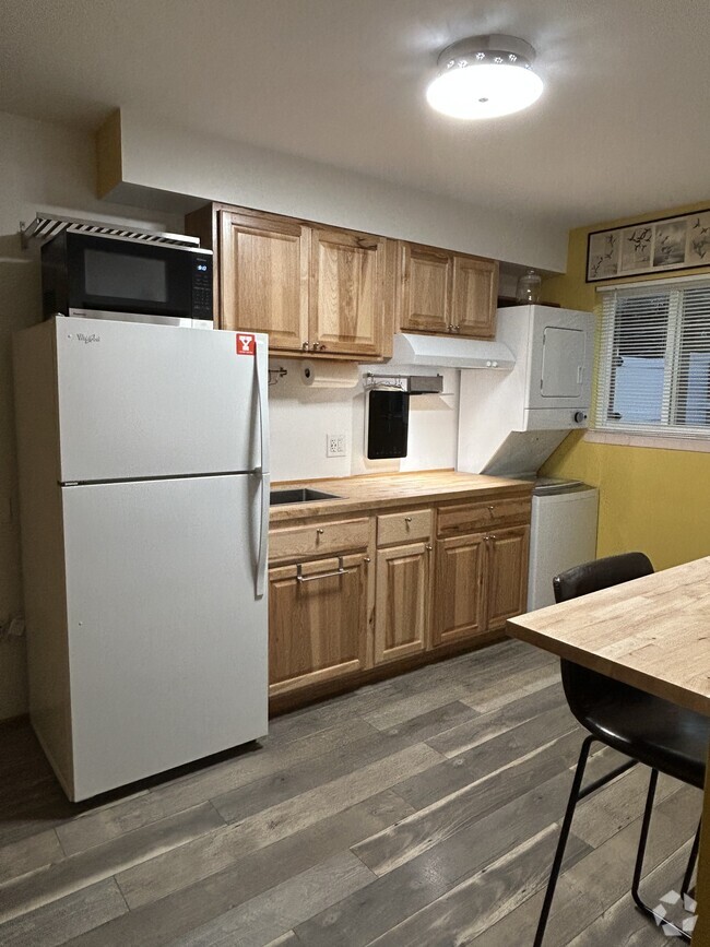 Building Photo - 304 North 37th Avenue