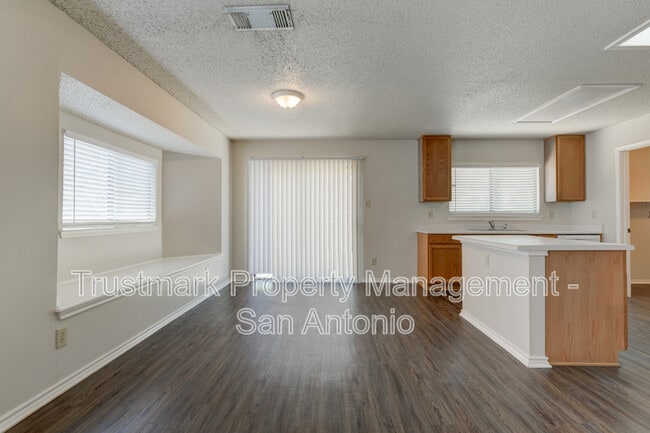 Building Photo - 3313 Fresno Pl
