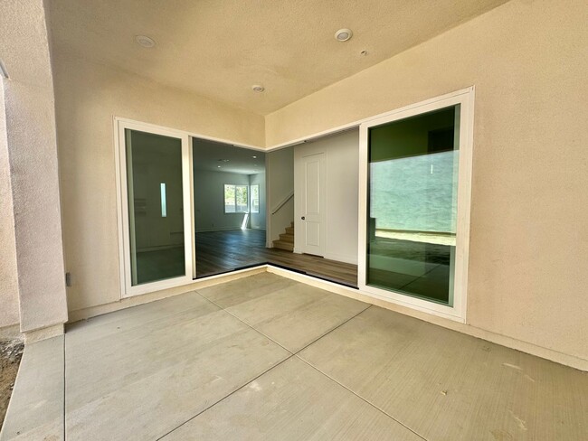 Building Photo - 27128 Skyland Wy