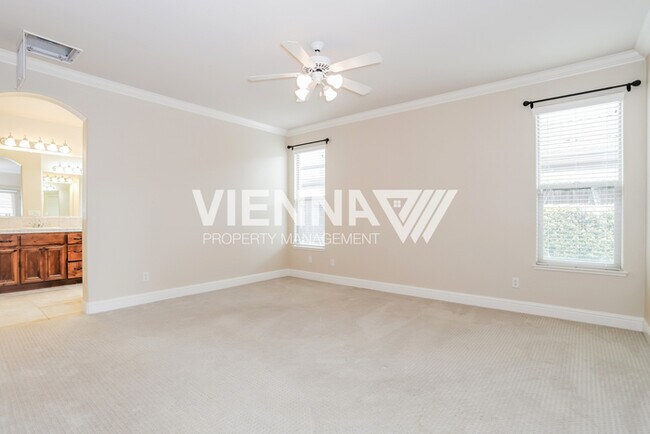 Building Photo - 1805 La Guardia Cir