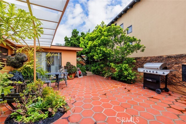 Building Photo - 52 Balboa Coves