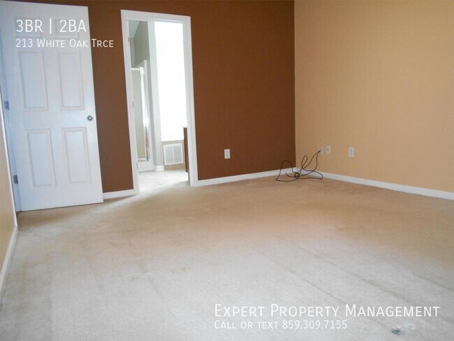 Building Photo - 213 White Oak Ter