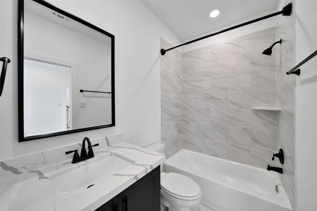 Building Photo - 717 Marcella St