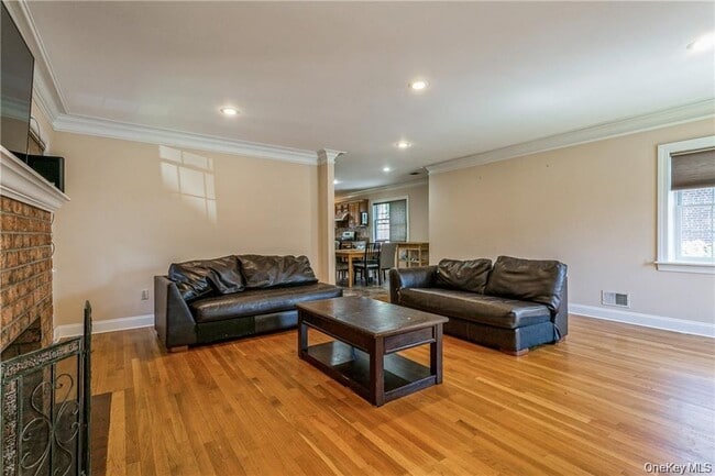 Building Photo - 39 Croydon Rd