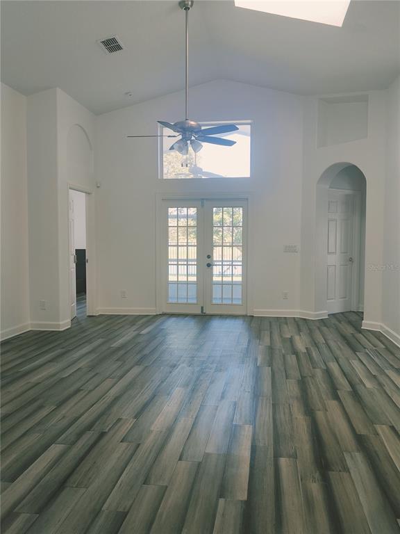 Building Photo - 3045 Lazlo Ln