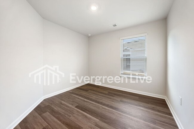 Building Photo - Coming Soon!